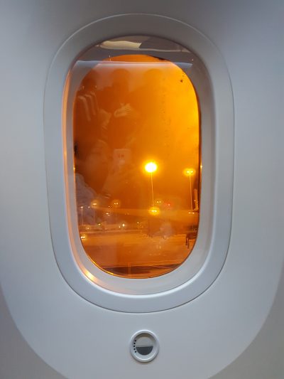 JAL shutter free window